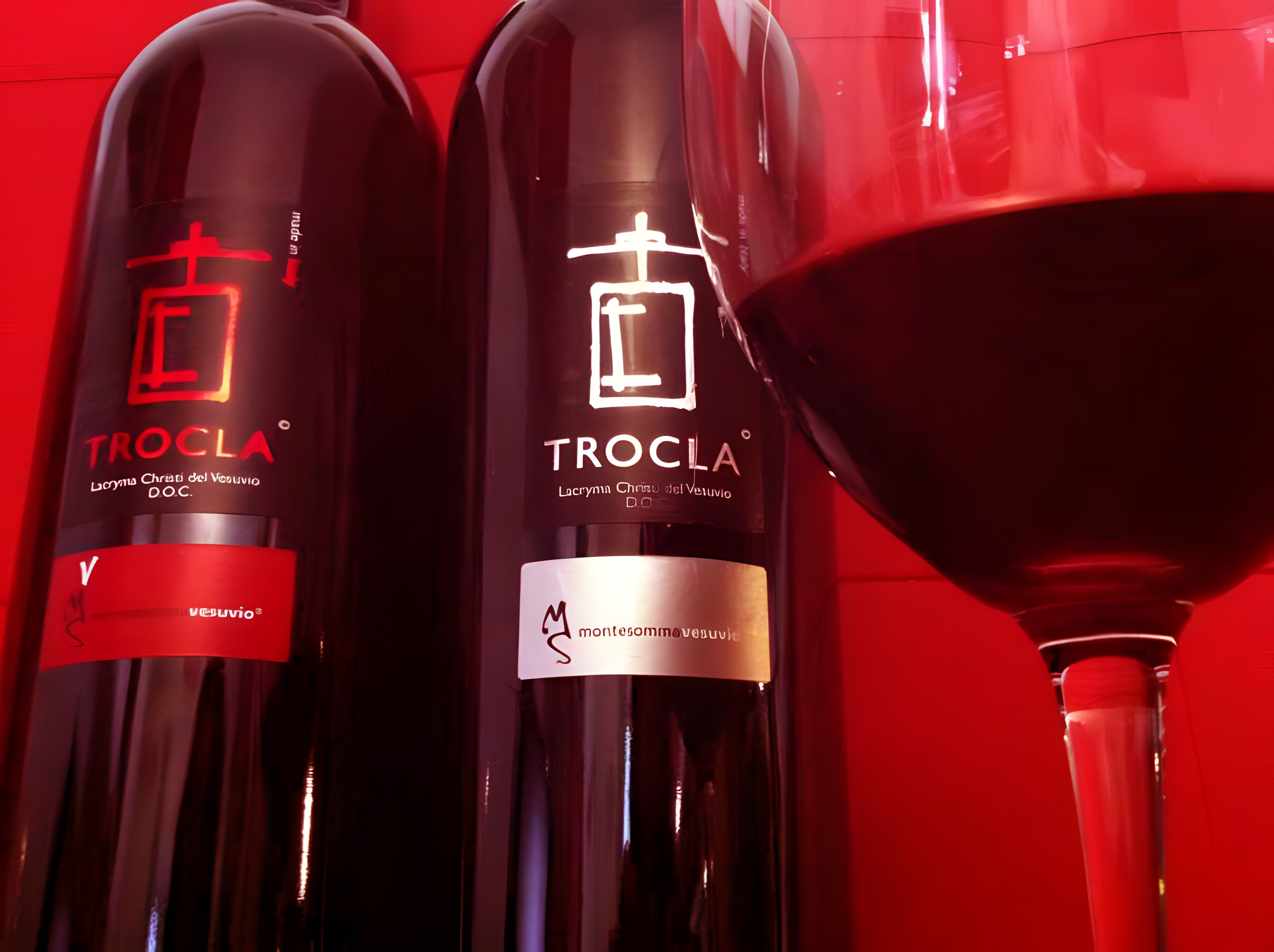 Un Rosso Vulcanico: Trocla lacryma Christi