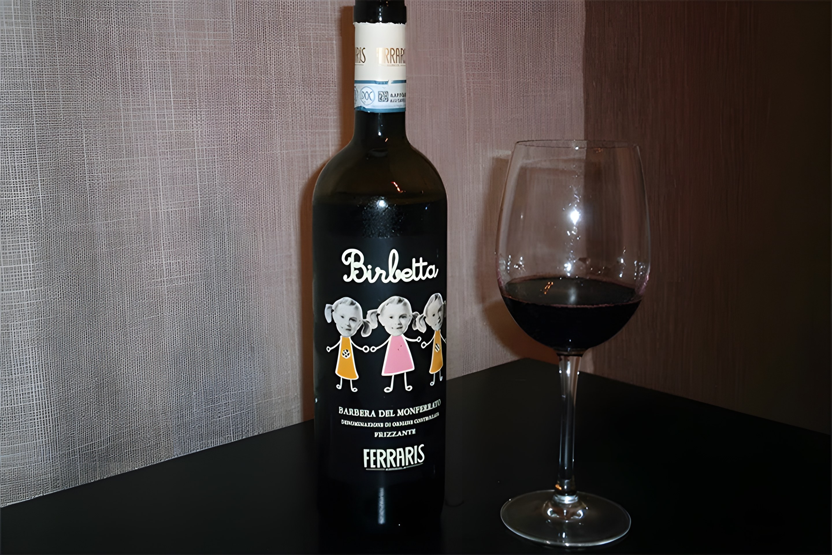 Barbera del Monferrato Frizzante Birbetta, vivace e spumeggiante